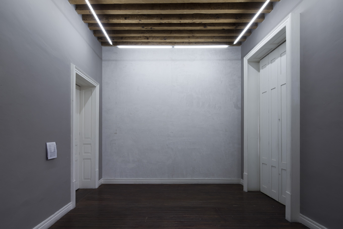 Isauro Huizar, Untitled (Wall), 2015, plaster on wall, 445 x 420 cm. Courtesy of the artist, SOMA and Casa Maauad. Photos by the artist and Ramiro Chaves.