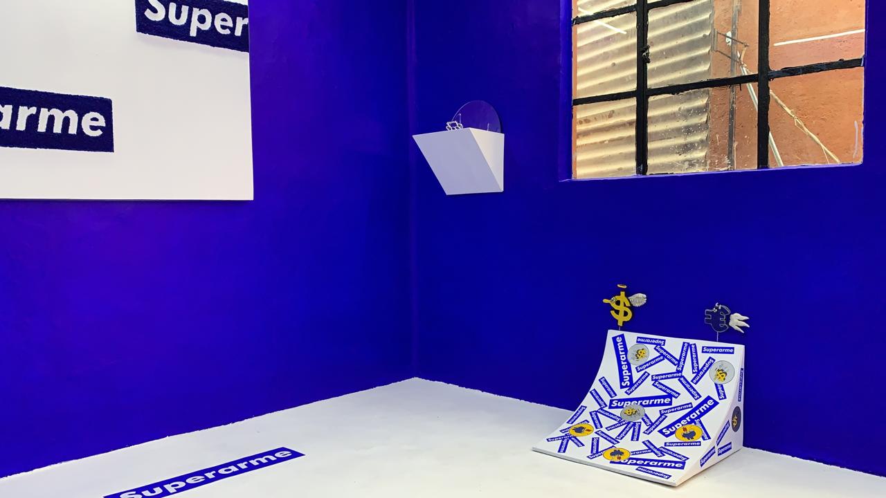 Exhibition view of "Superarme" de Andy Medina, Galería Galería. Photo courtesy of the artist