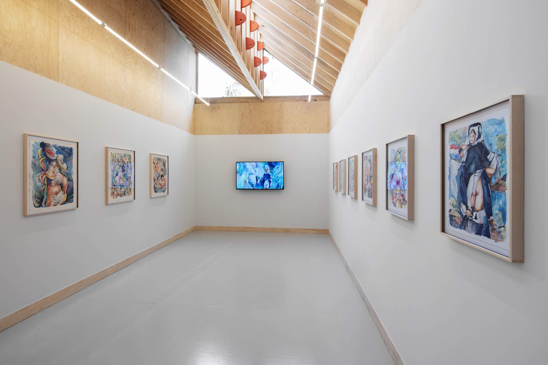 Vista de exposición. Beth Frey, "Meet Me At the Puppet Motel", 2022. Cortesía de Beth Frey y Pamela Weissenberg.