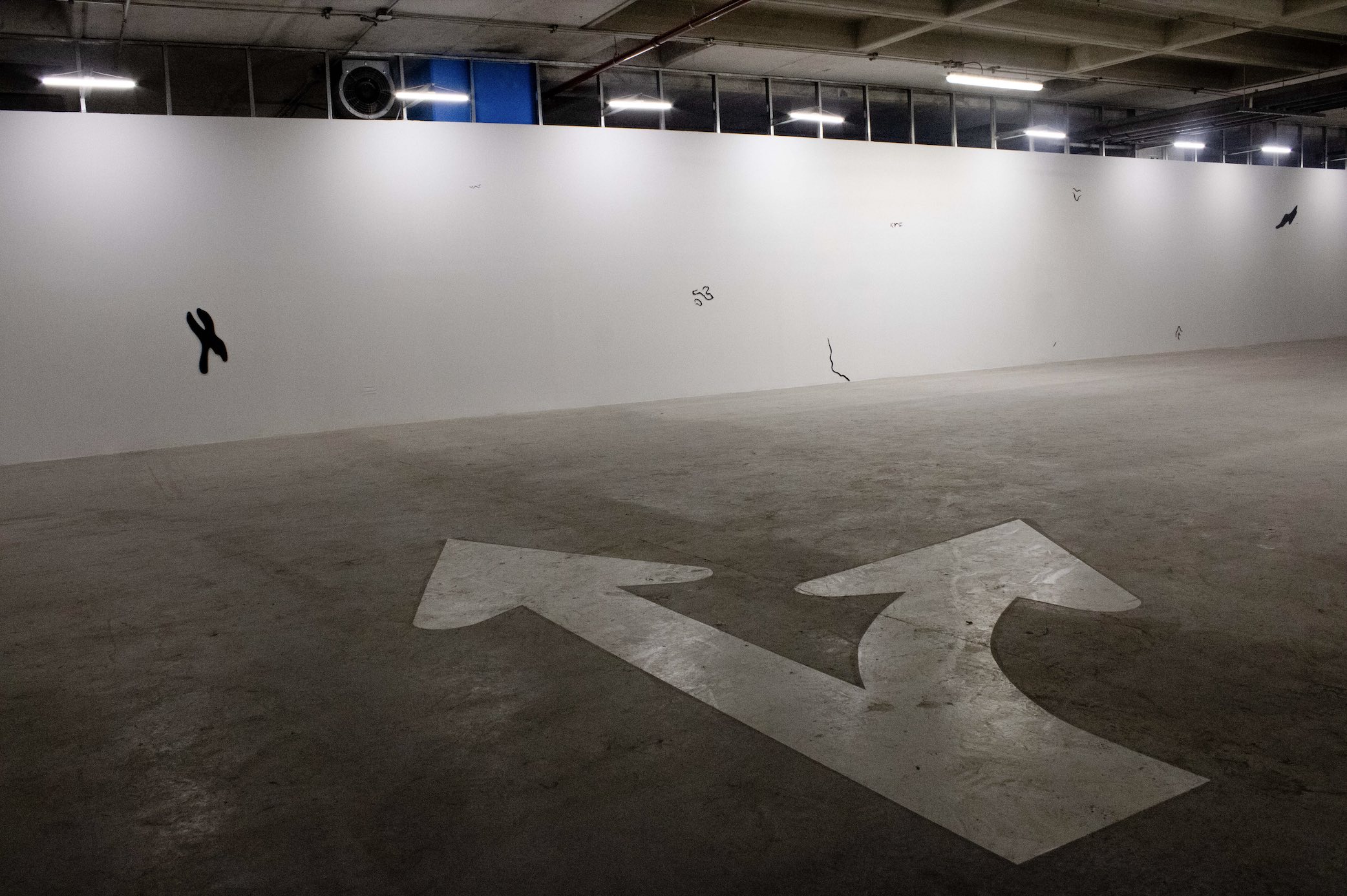 View of "~", Silvia Mendirichaga, Parque Arboleda, 2023. Courtesy of the artist