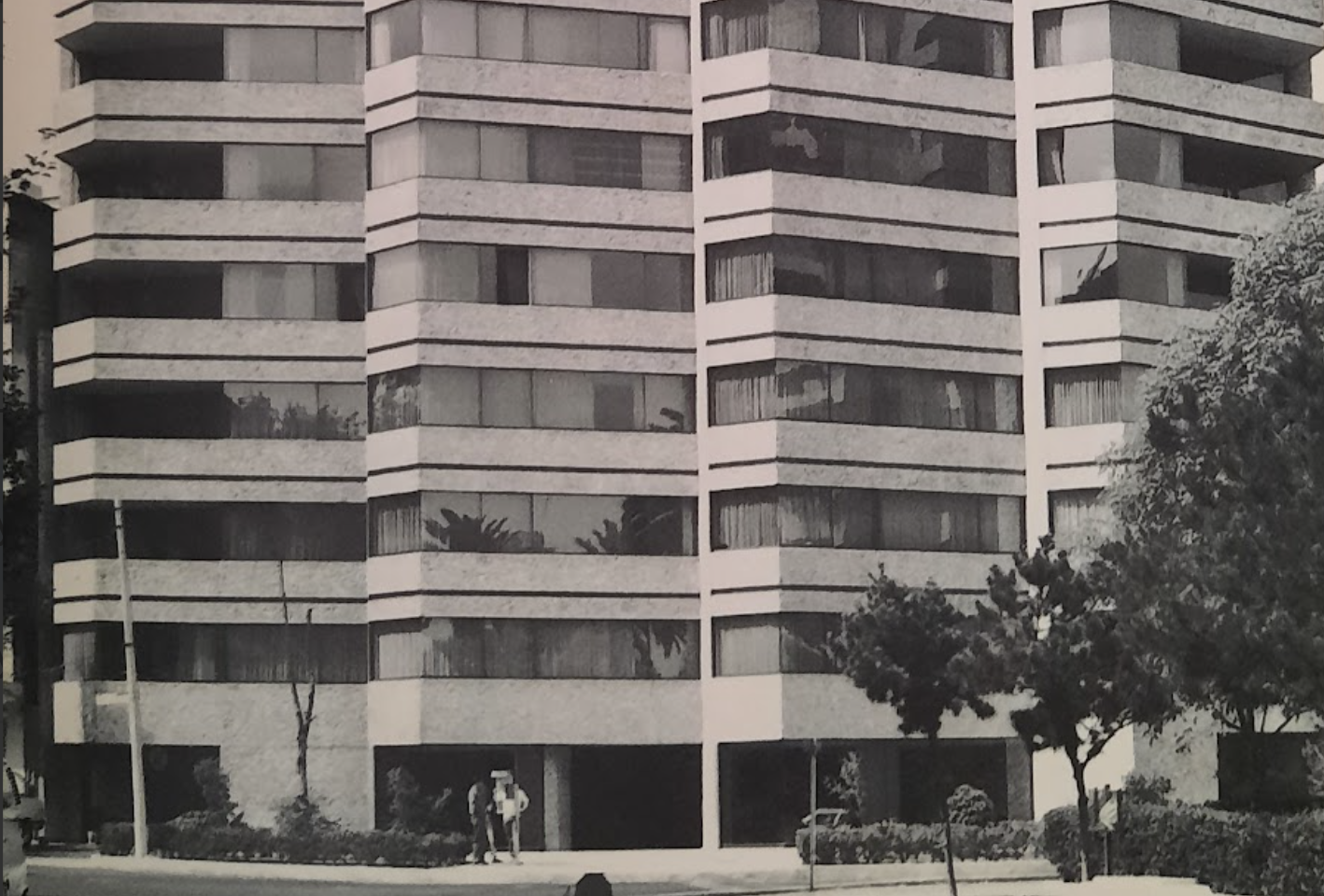 Derivas de Arte y Arquitectura. Public works and collective housing by Abraham Zabludovsky