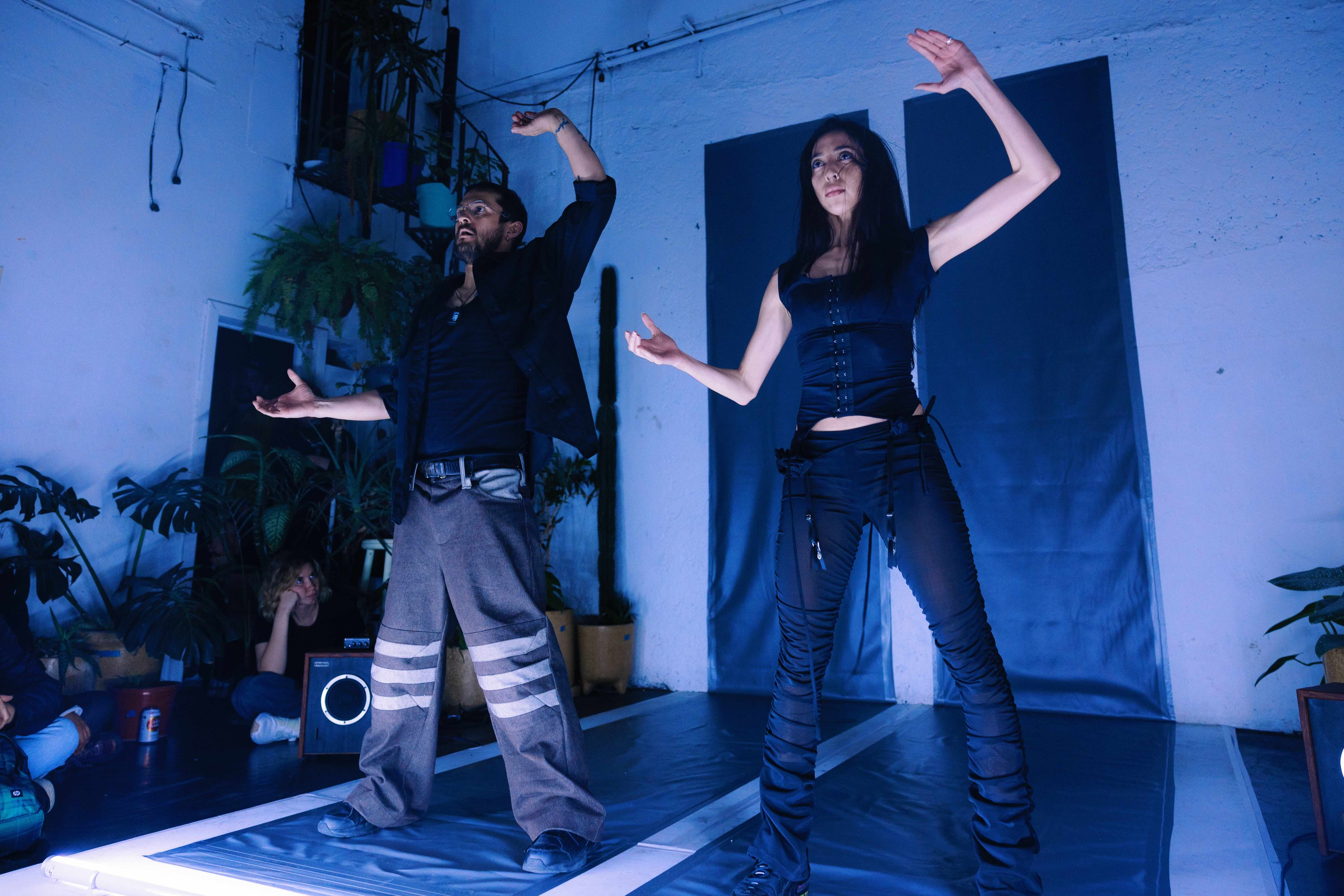 Camila Arroyo y Ricardo Daniel, Partirse en dos, 2025. Fotografía: Roy Freiha. Cortesía de lxs artistas.