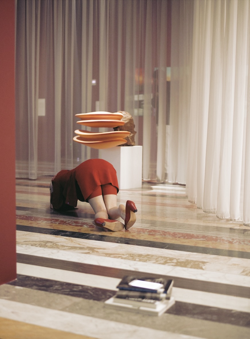 Michelle Sáenz Burrola, En este sueño ocurre otra cosa, activation of the exhibition "Visiones Difusas", Museo Jumex, Photograph: Melissa Lunar, 2026.
