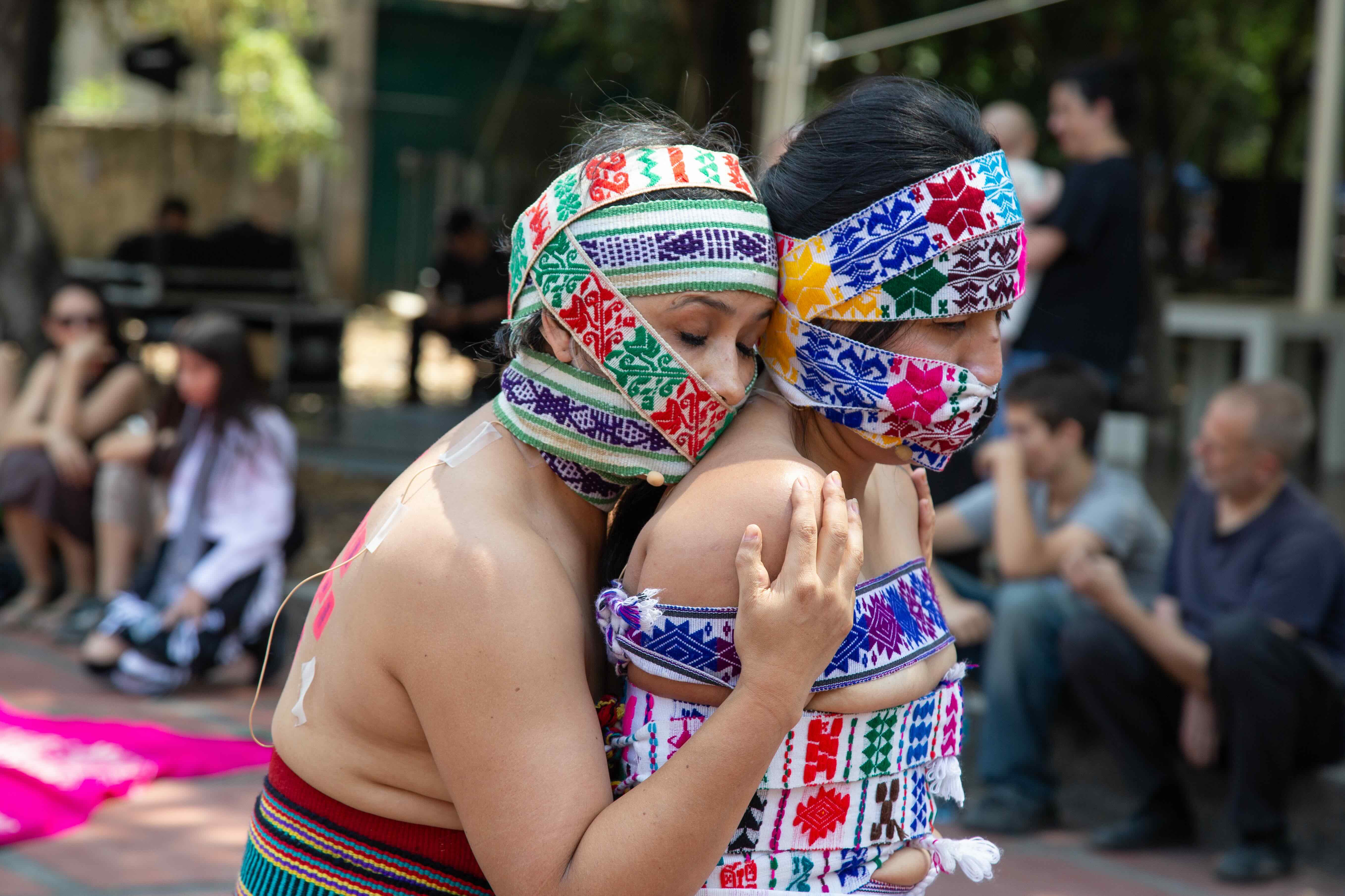 "Atravesar el lago", cycle of performances, Casa del Lago UNAM. Photograph: Mara Arteaga.