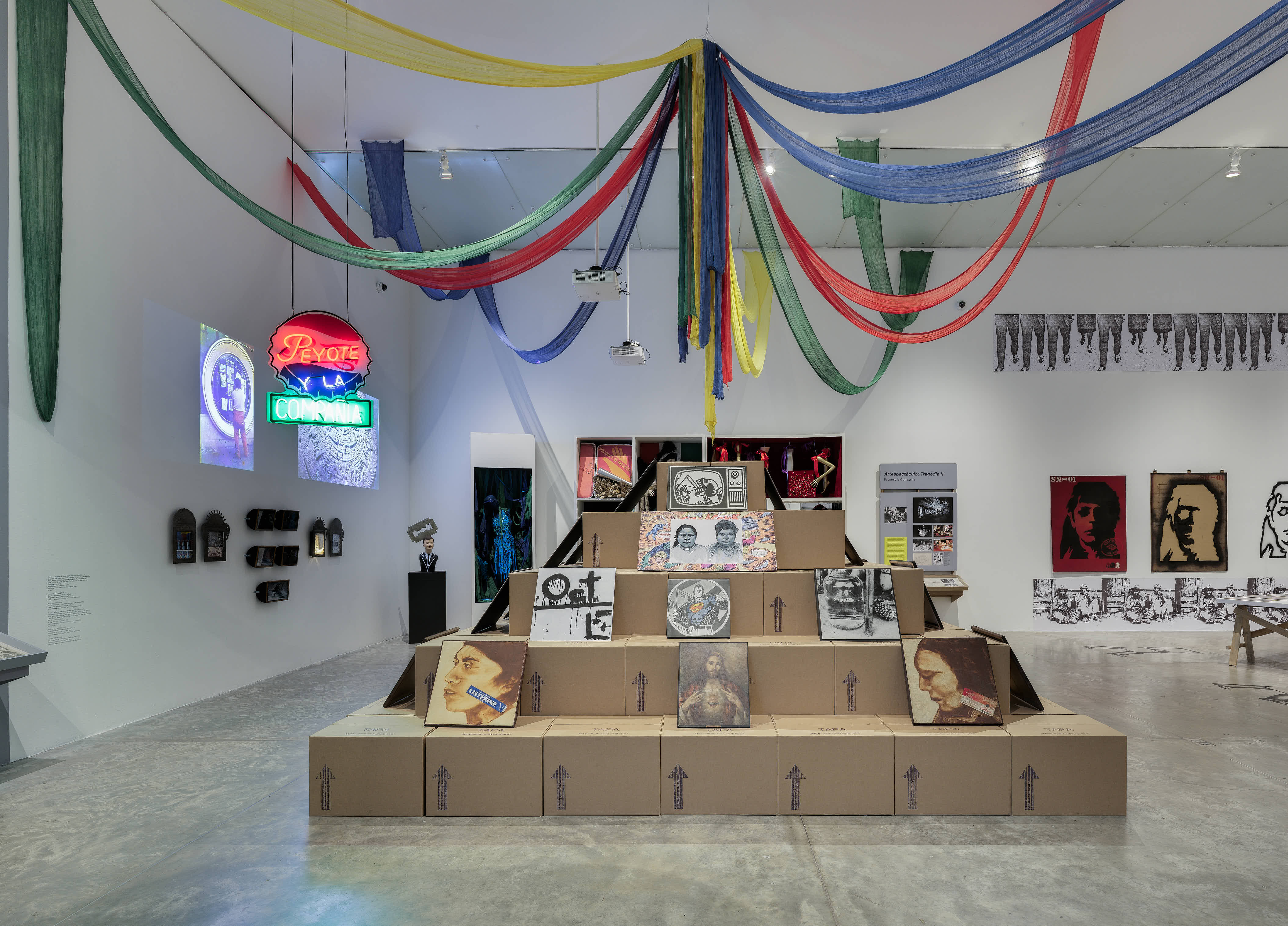 Los grupos y otras revueltas artísticas. Redes y colectividades en México, 1976-1985. Museo Universitario Arte Contemporáneo (MUAC/UNAM), 2026. Photograph by Oliver Santana.