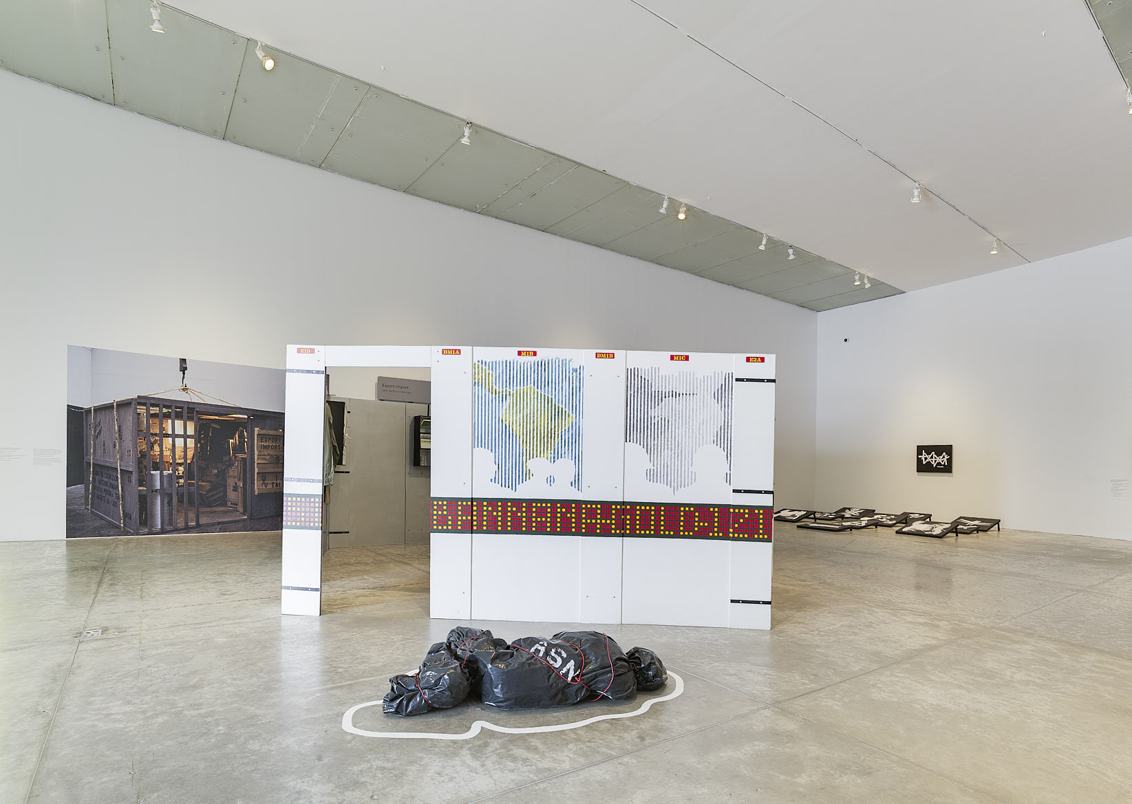 Anachrony of Curse. On "Los grupos y otras revueltas artísticas" at the MUAC